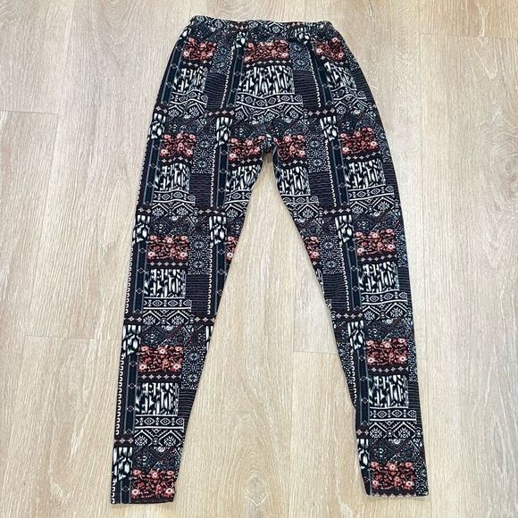 Always Fuzzy Velour Patterned Leggings Maroon Black Combo, Women’s Medium - Picture 2 of 10